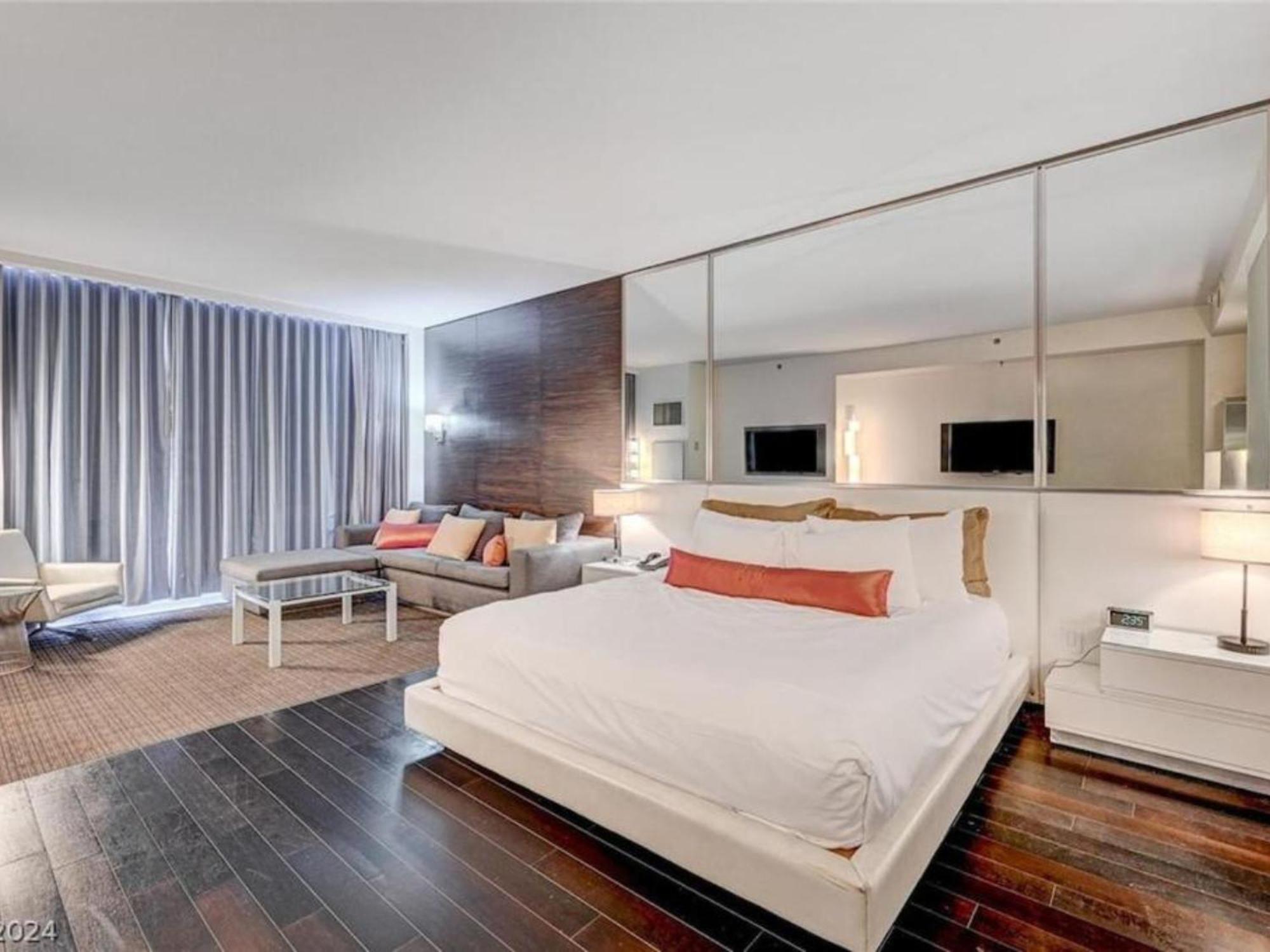 Palms Place Hotel By Zelloo Las Vegas Bagian luar foto