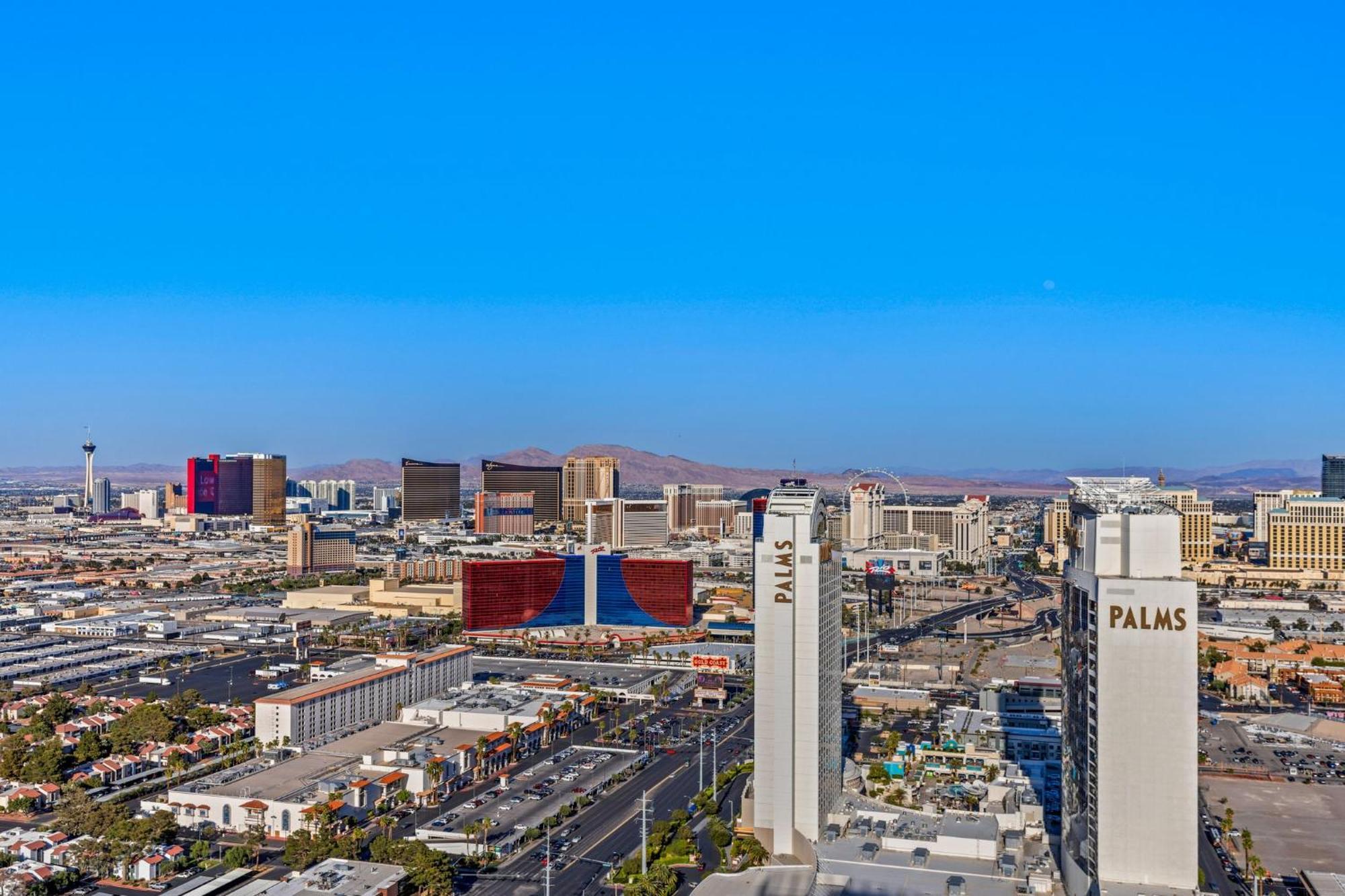 Palms Place Hotel By Zelloo Las Vegas Bagian luar foto
