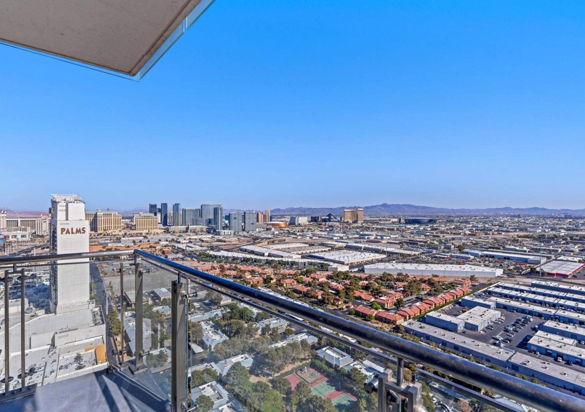 Palms Place Hotel By Zelloo Las Vegas Bagian luar foto