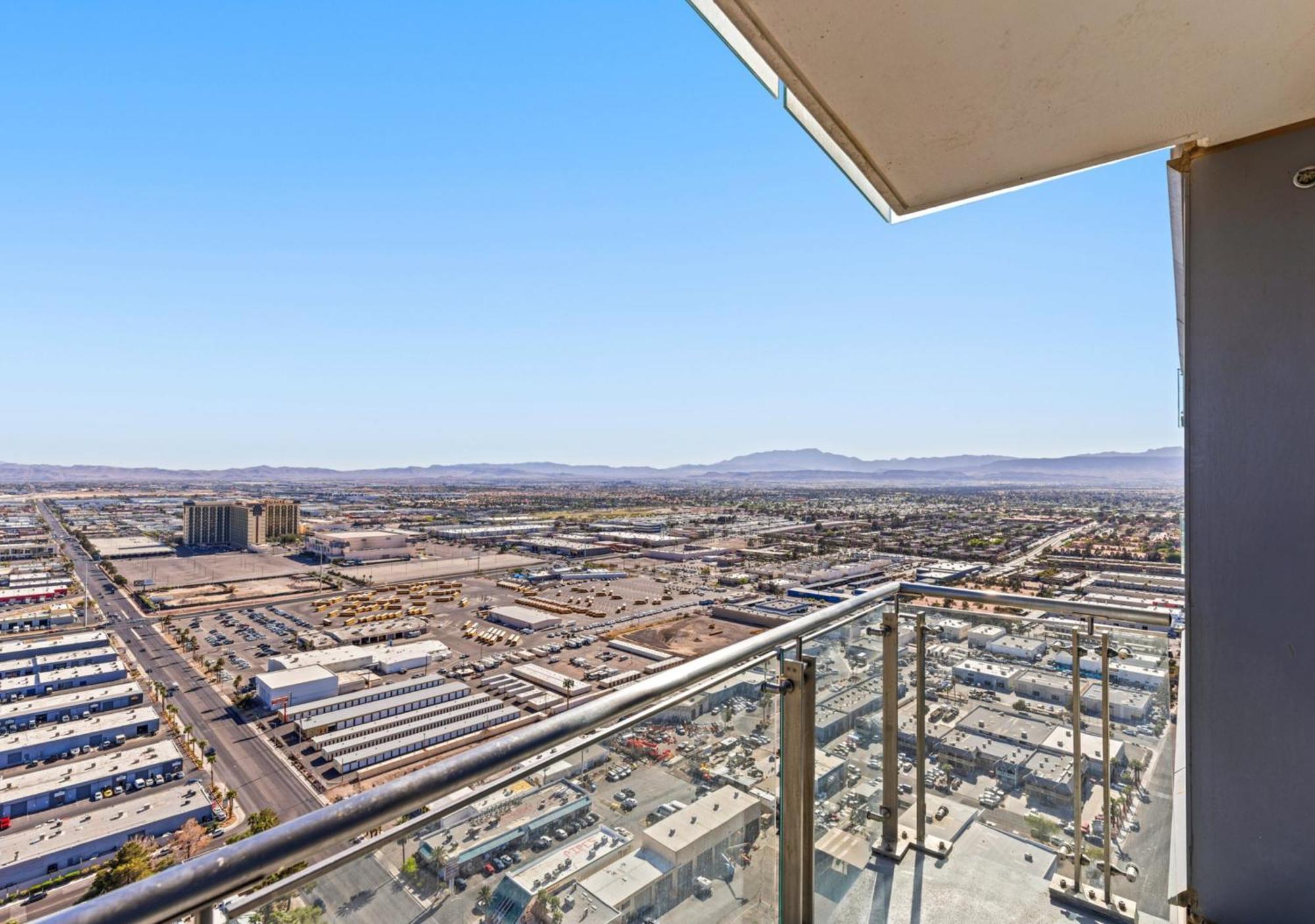 Palms Place Hotel By Zelloo Las Vegas Bagian luar foto