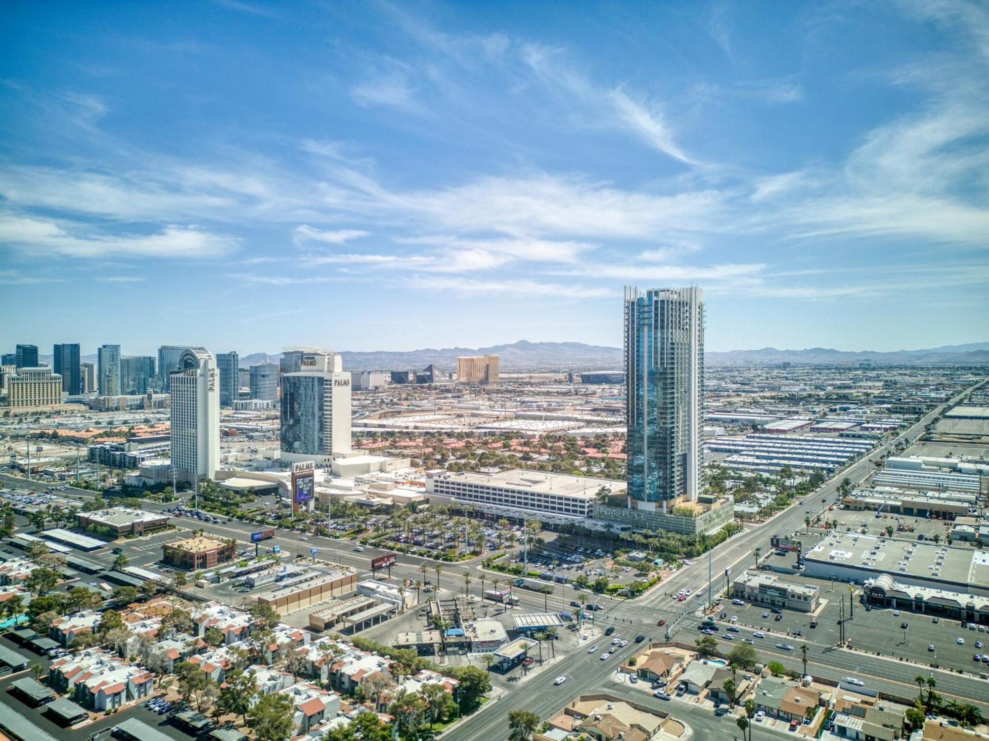 Palms Place Hotel By Zelloo Las Vegas Bagian luar foto