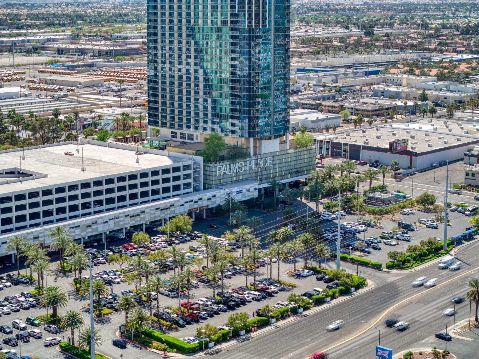 Palms Place Hotel By Zelloo Las Vegas Bagian luar foto