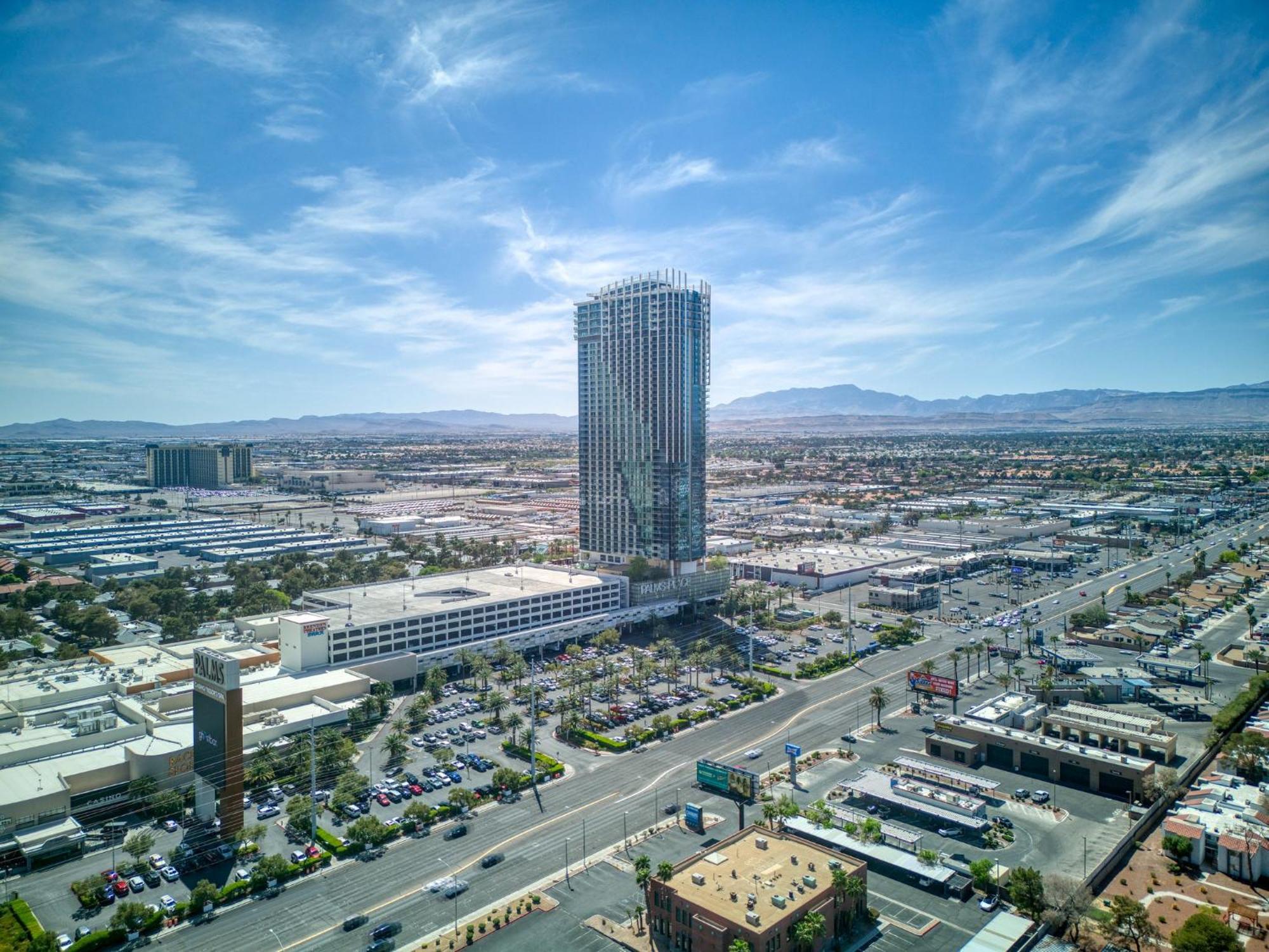 Palms Place Hotel By Zelloo Las Vegas Bagian luar foto
